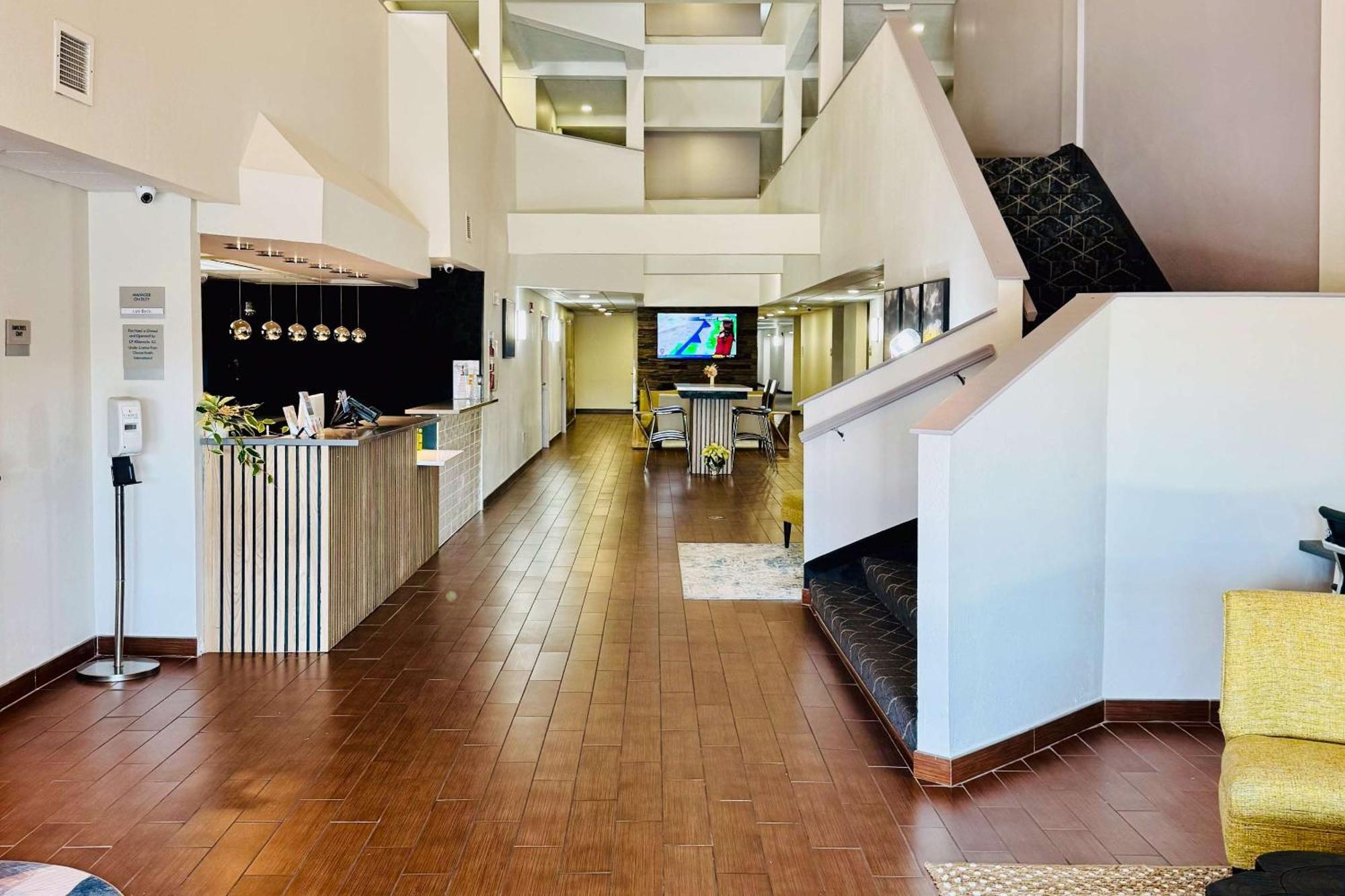 Clarion Pointe Albemarle Otel Dış mekan fotoğraf