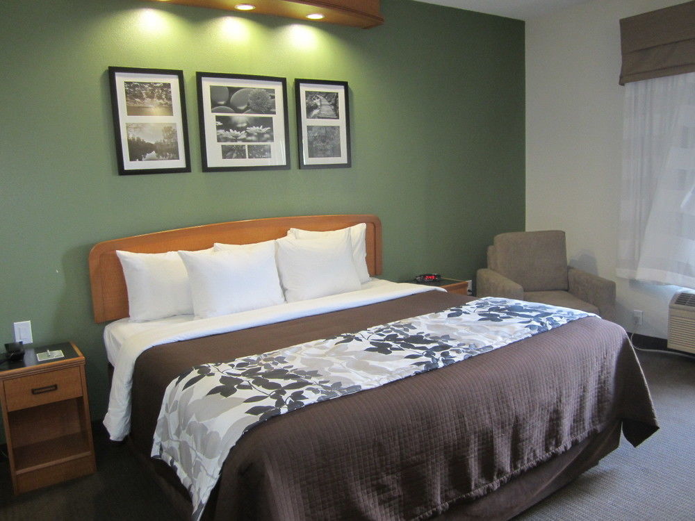 Clarion Pointe Albemarle Otel Dış mekan fotoğraf